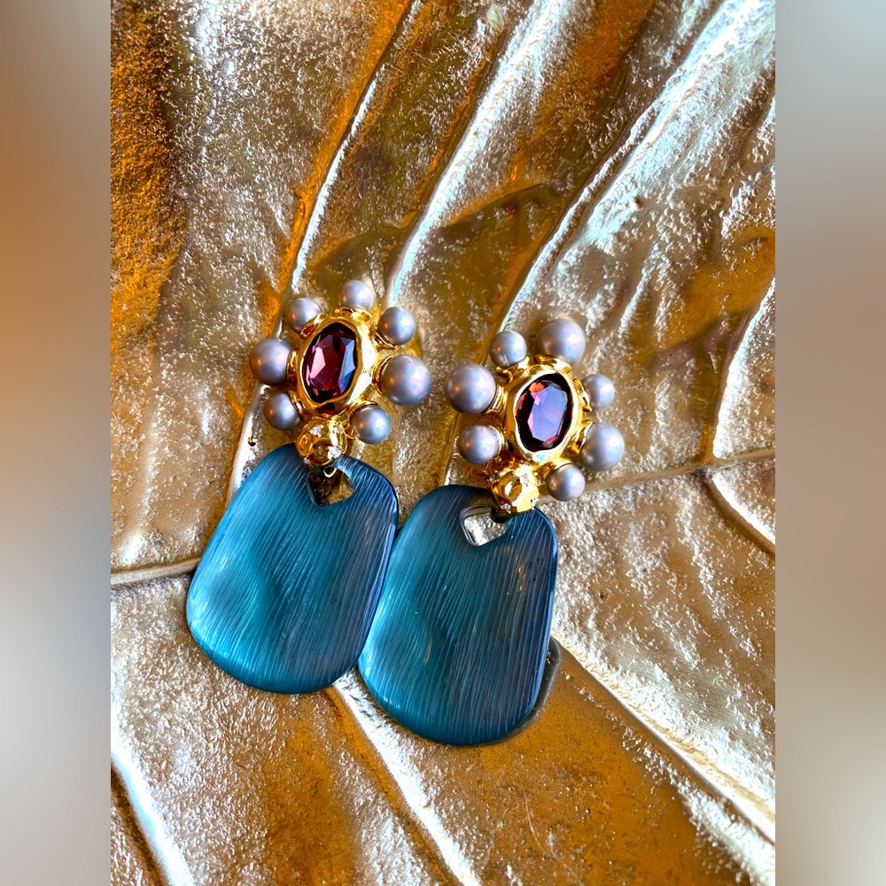 1 LEFT! Inventing Anna Pearly Earrings ✨
